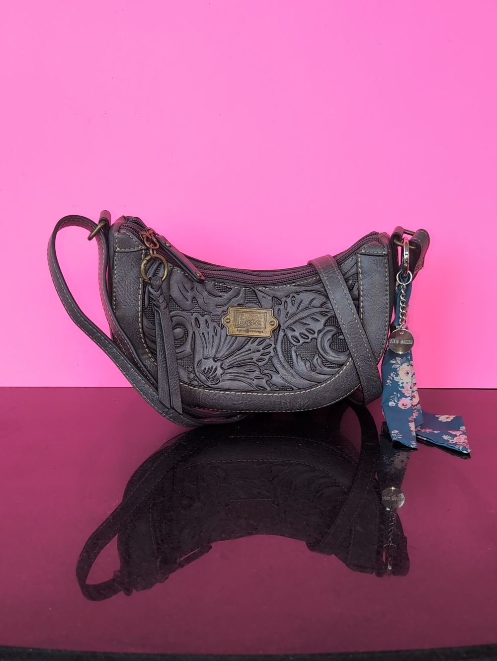 b.o.c. Black Floral Tooled Crossbody with Charm Scarf Size 9.5+6+4.5